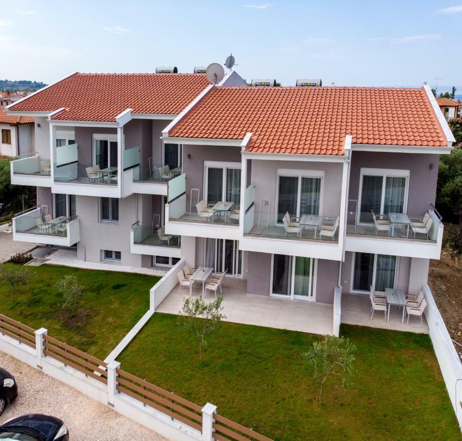 The Papoutsakis Apartments Nikiti  Exteriér fotografie