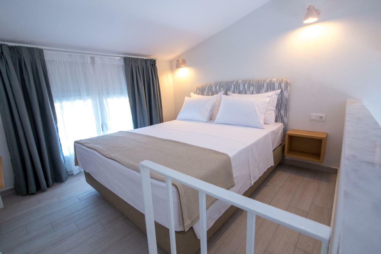 The Papoutsakis Apartments Nikiti  Exteriér fotografie