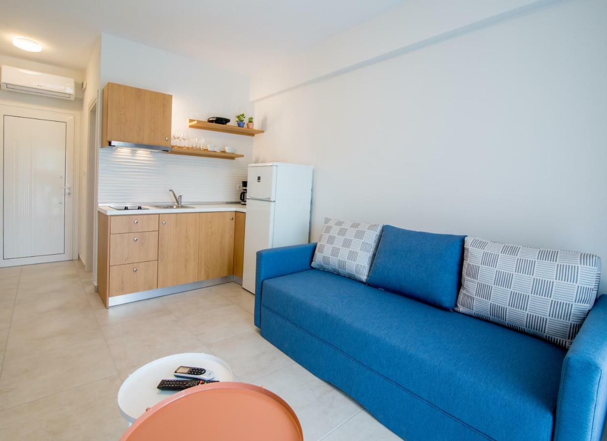 The Papoutsakis Apartments Nikiti  Exteriér fotografie